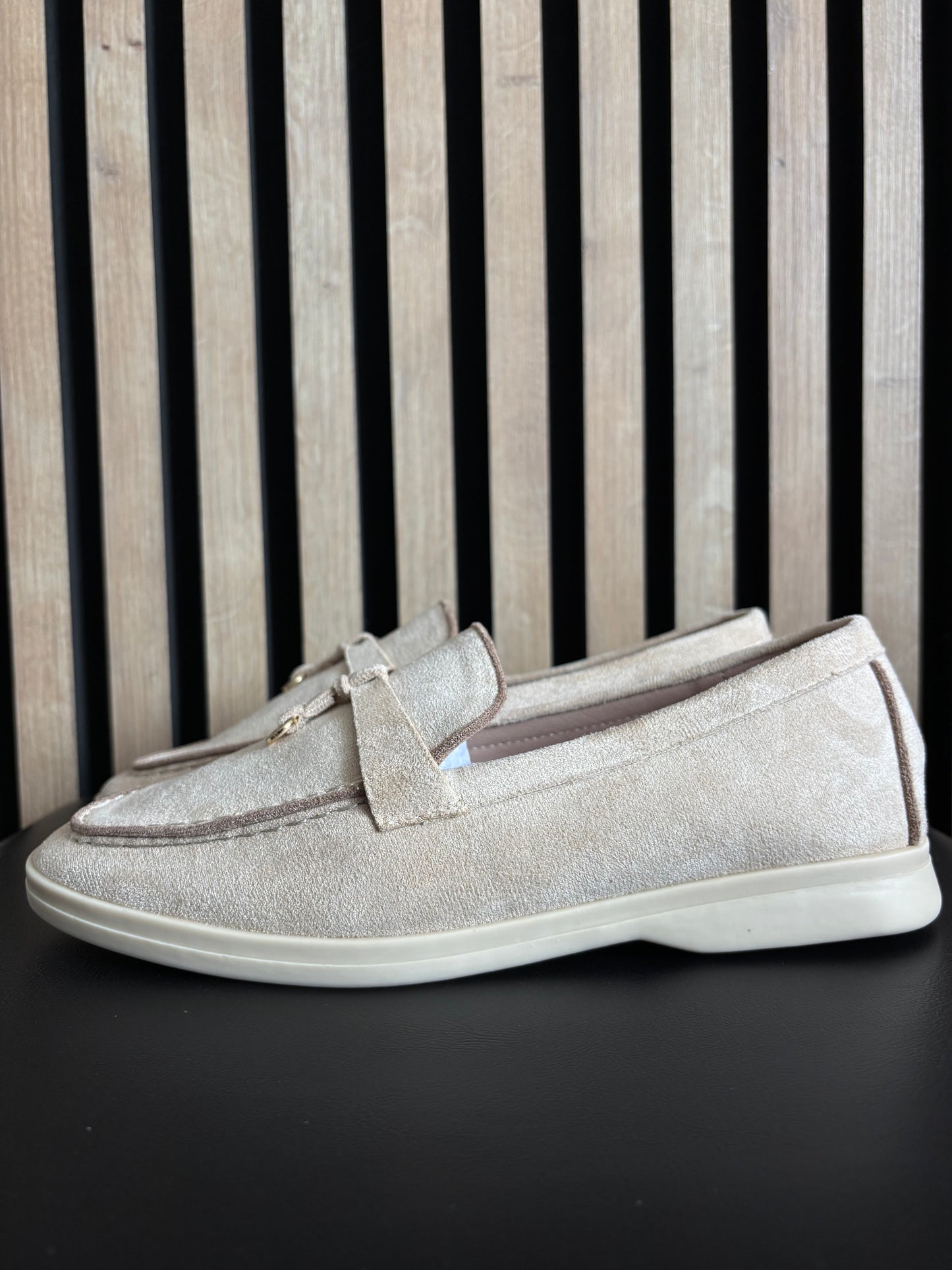 MOCASÍN LORO BEIGE