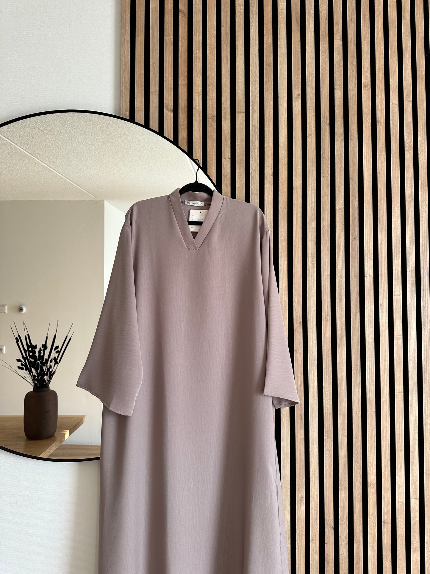 ABAYA + KHIMAR ANISSA TAUPE