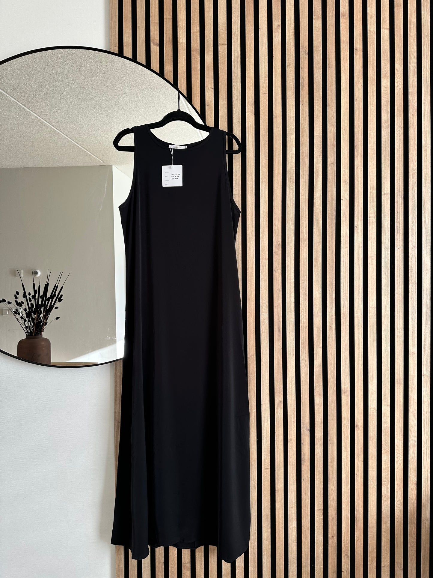 VESTIDO TIRANTES NEGRO
