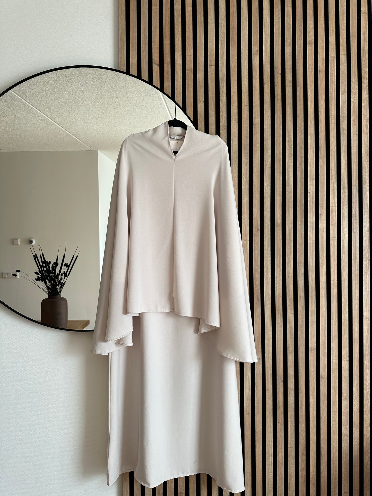 ABAYA + KHIMAR ANISSA CREAM