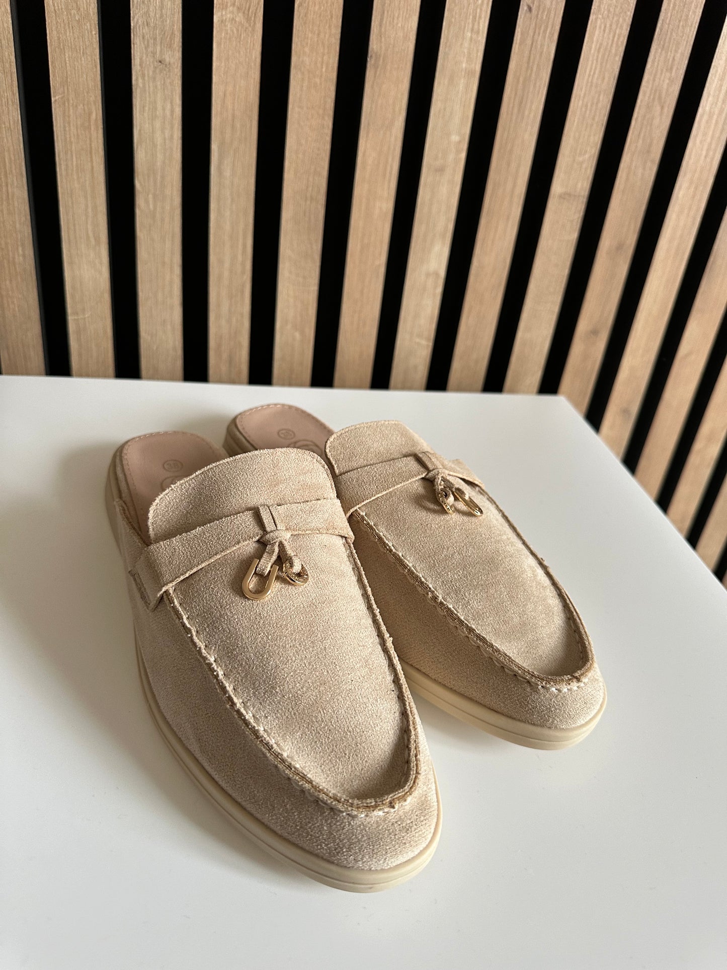 MOCASÍN LORO BEIGE