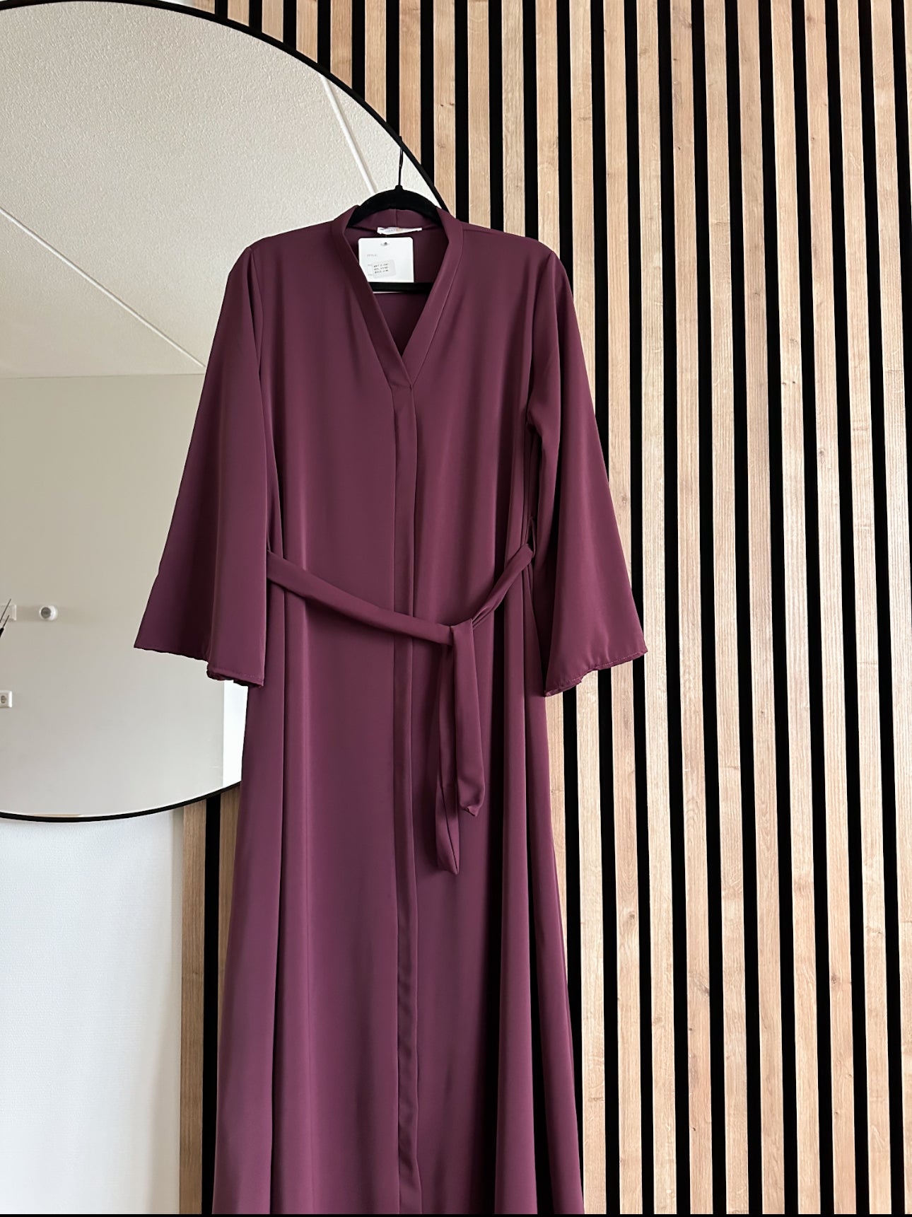 ABAYA NORA MORADO