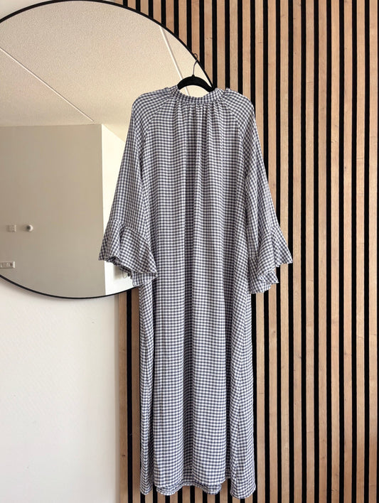 DRESS AYNA