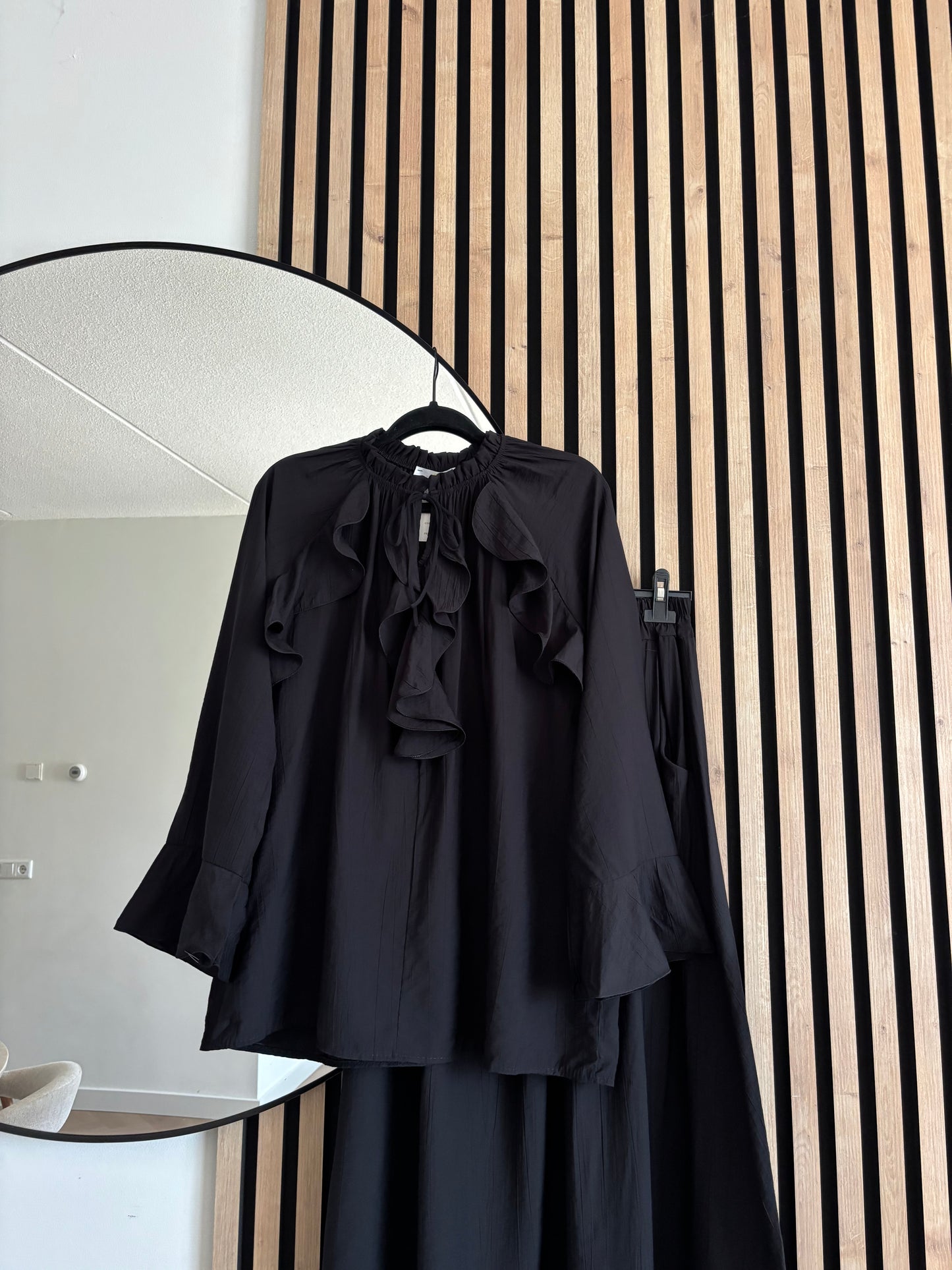 SET AMOUNA BLACK