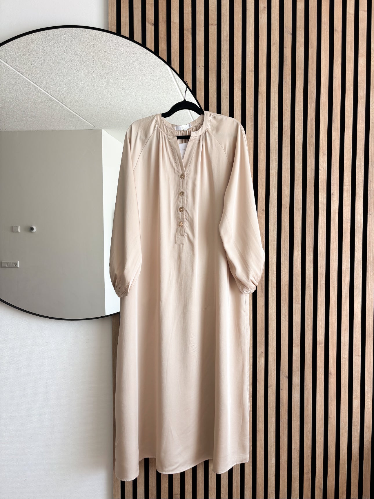 DRESS AMIRA BEIGE