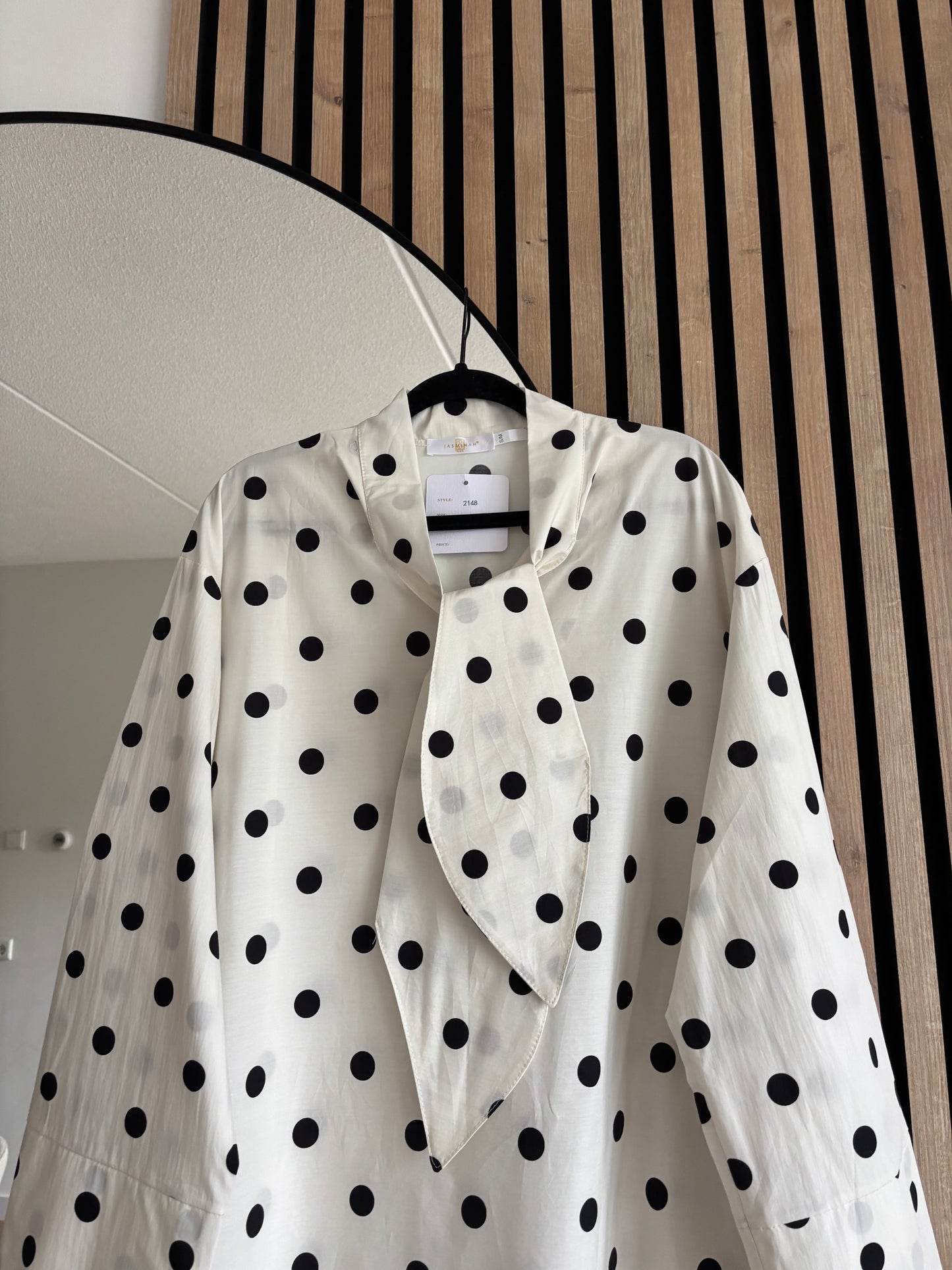 DRESS NAJAT WHITE/BLACK