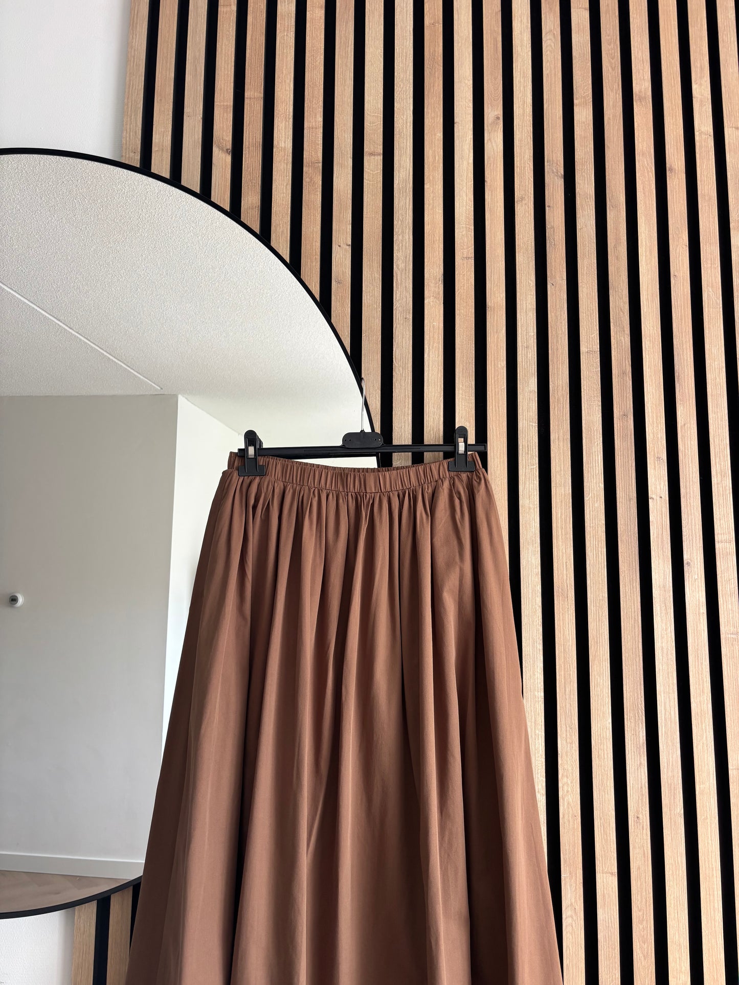 SET OUMAIMA BROWN